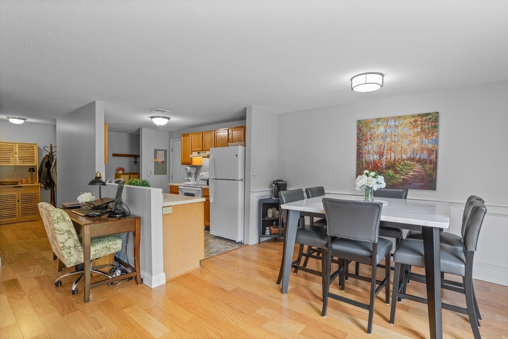 181 Littleton Road, Unit 333 Chelmsford, MA 01824 - Photo 7 of 33 Gallery Image 7