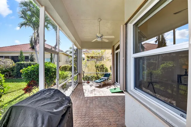 a view of outdoor space yard and porch