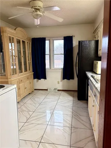 $290,000 | 305 Northeast Sunnyside School Road, Blue Springs, MO 64014