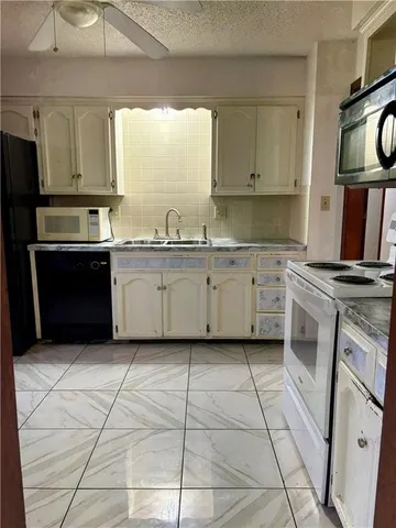 $290,000 | 305 Northeast Sunnyside School Road, Blue Springs, MO 64014