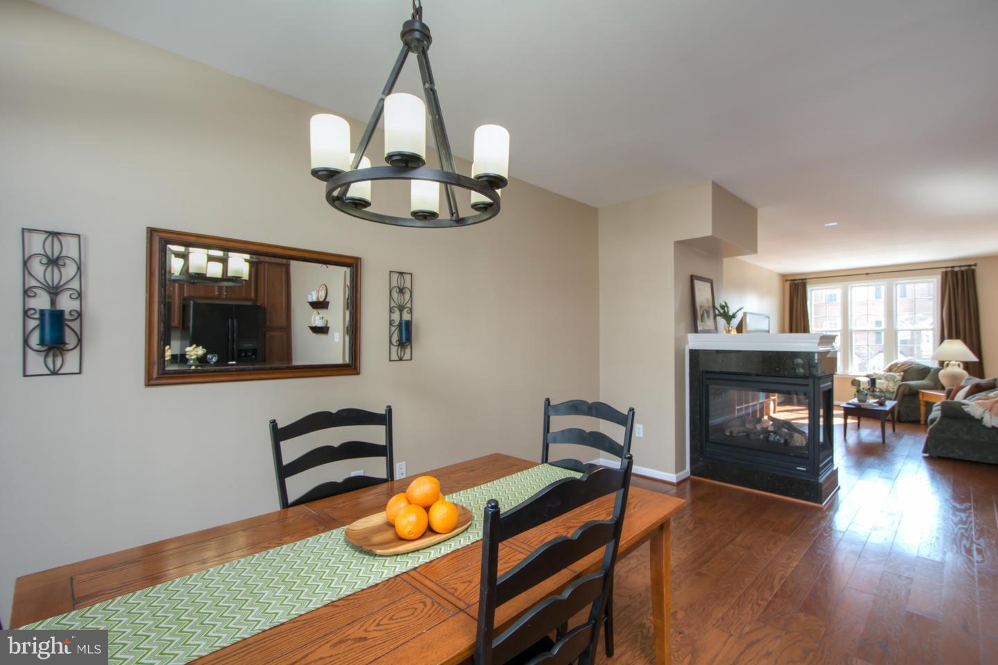 42776 Hay Road Ashburn, VA 20147 - Photo 13 of 30 Dining Room