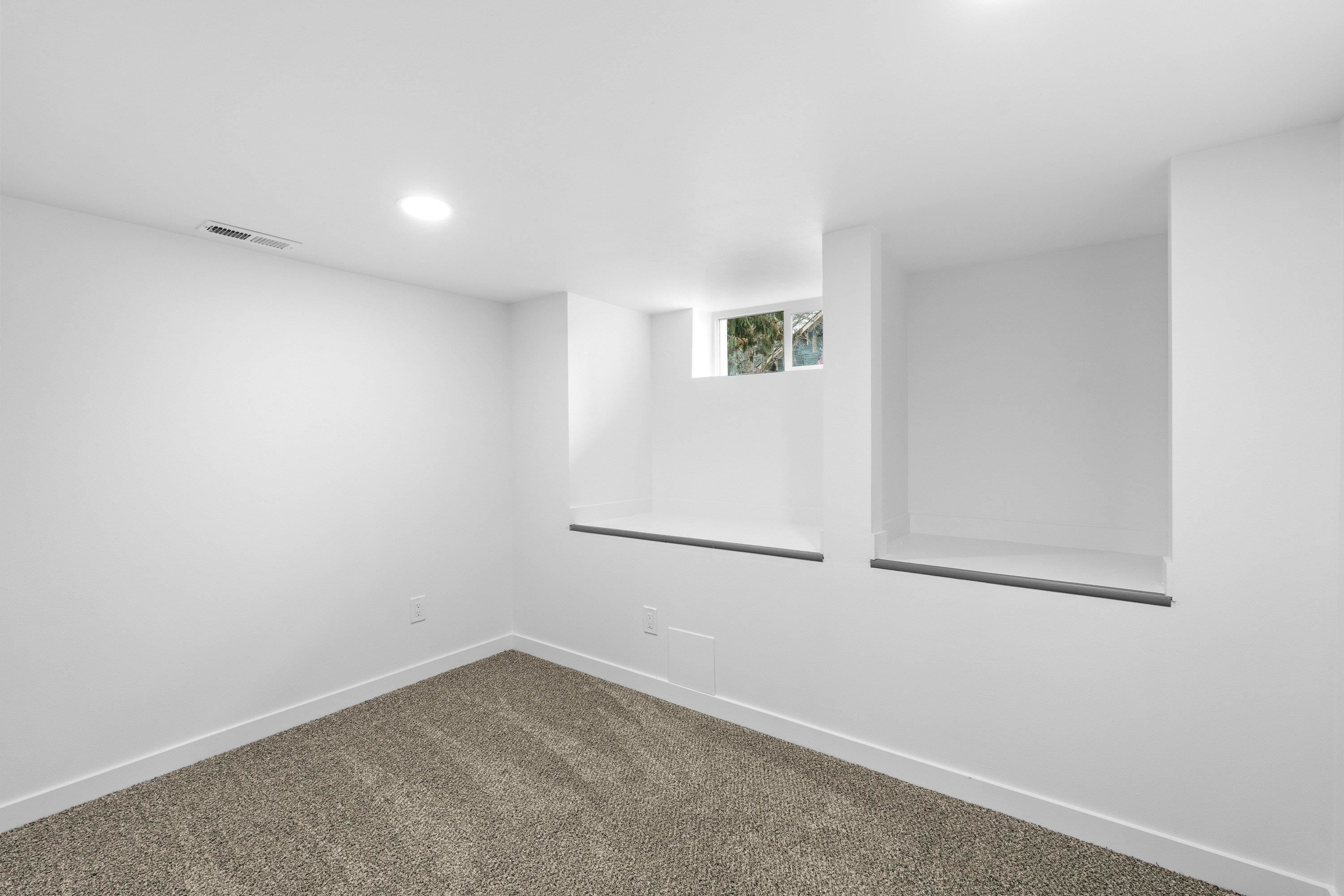 2503 East 4th Avenue Spokane, WA 99202 - Photo 24 of 40