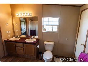 91 Gibbs Road Leicester, NC 28748 - Photo 11 of 24 Gallery Image 11