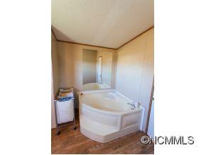 91 Gibbs Road Leicester, NC 28748 - Photo 12 of 24 Gallery Image 12