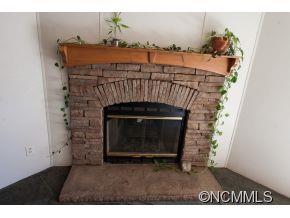 91 Gibbs Road Leicester, NC 28748 - Photo 5 of 24 Gallery Image 5
