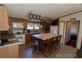 91 Gibbs Road Leicester, NC 28748 - Photo 6 of 24 Gallery Image 6
