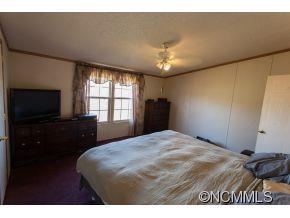 91 Gibbs Road Leicester, NC 28748 - Photo 8 of 24 Gallery Image 8