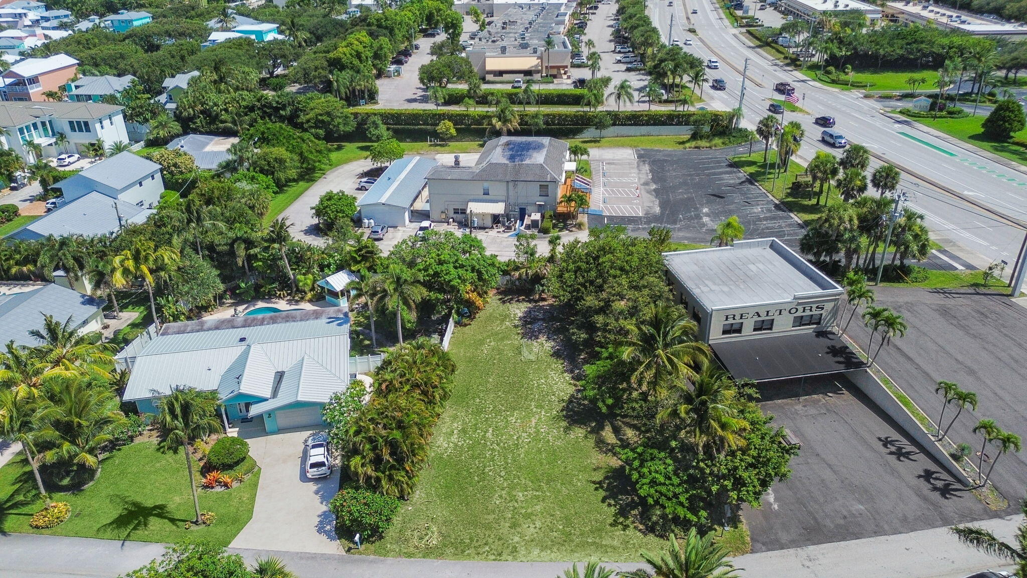 3442 Harbor Road South Jupiter, FL 33469 - Photo 5 of 8 an aerial view of a house