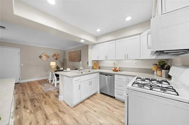 $860,000 | 7887 East Horizon View Drive, Anaheim Hills, CA 92808