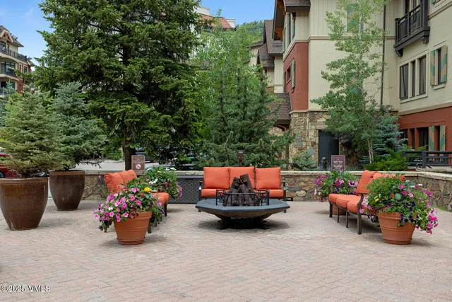 $1,585,000 | 660 Lionshead Place, Unit 29, Vail, CO 81657