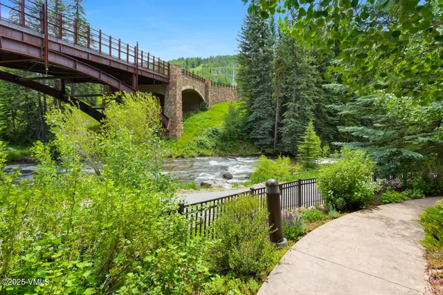 $1,585,000 | 660 Lionshead Place, Unit 29, Vail, CO 81657