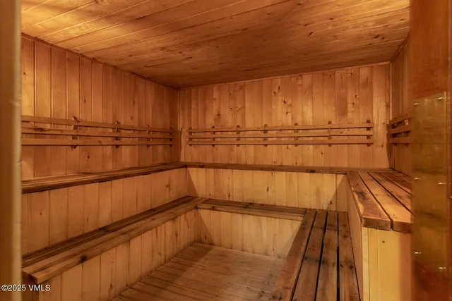 $1,585,000 | 660 Lionshead Place, Unit 29, Vail, CO 81657