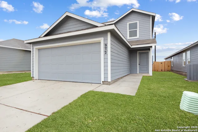 $1,599 | 972 Pastar Creek, Seguin, TX 78155