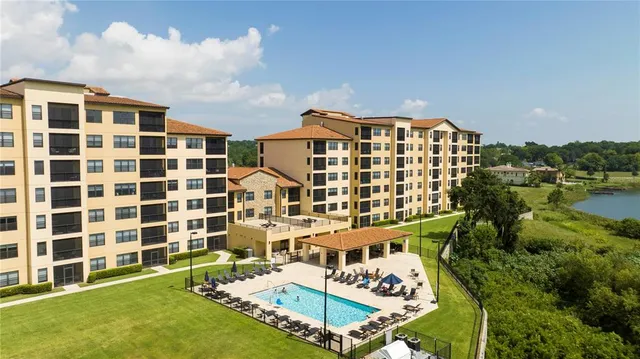 $450,000 | 16300 County Road 455, Unit 606, Montverde, FL 34756