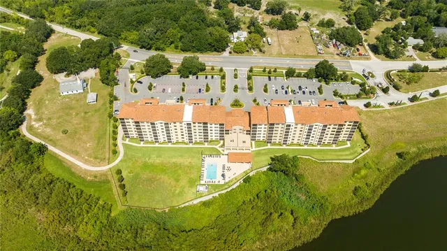 $450,000 | 16300 County Road 455, Unit 606, Montverde, FL 34756