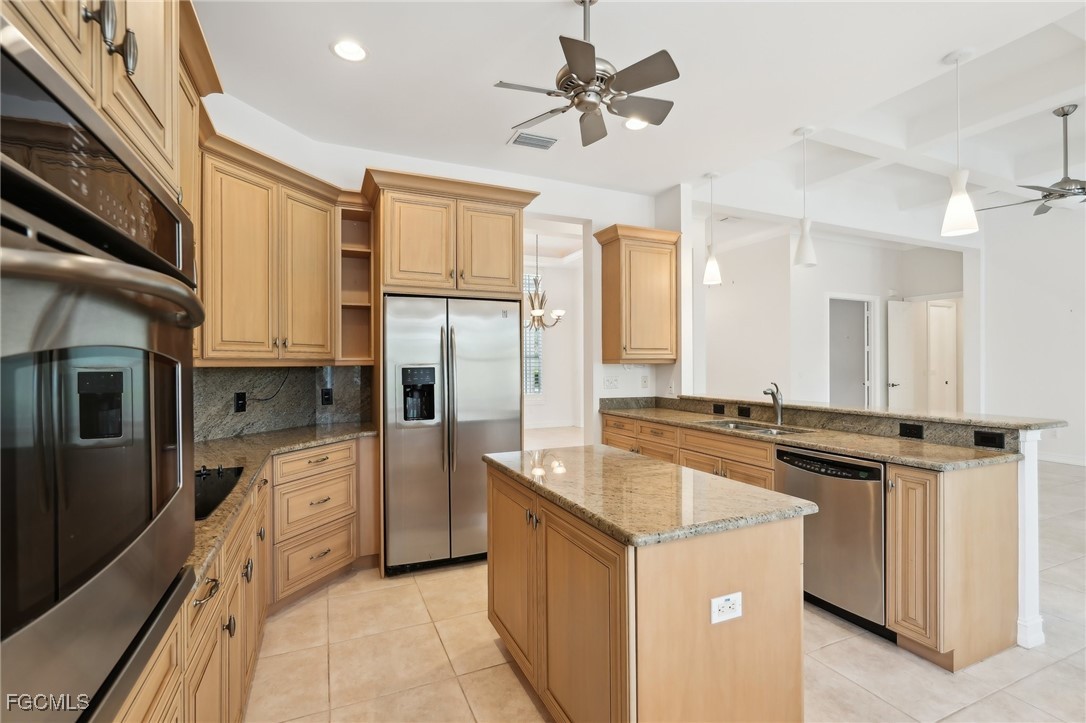 367 Saddlebrook Lane Naples, FL 34110 - Photo 6 of 35