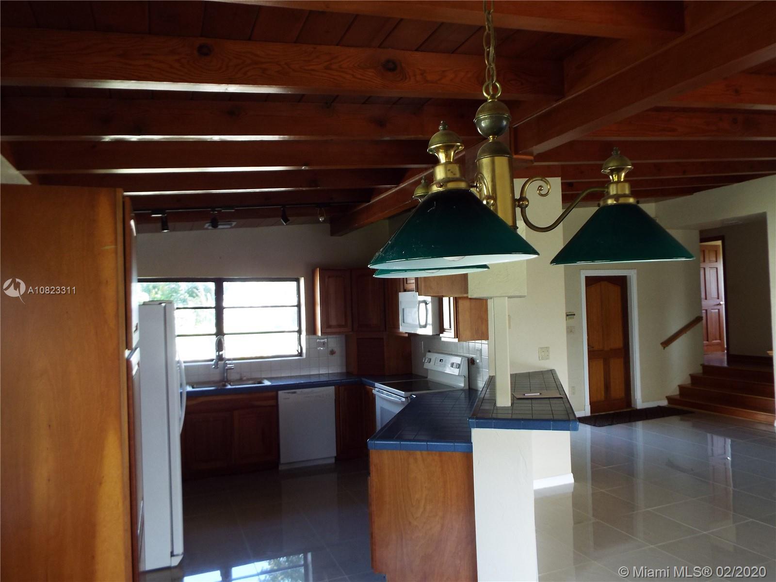 20530 Island Road Cutler Bay, FL 33189 - Photo 5 of 22 Gallery Image 5