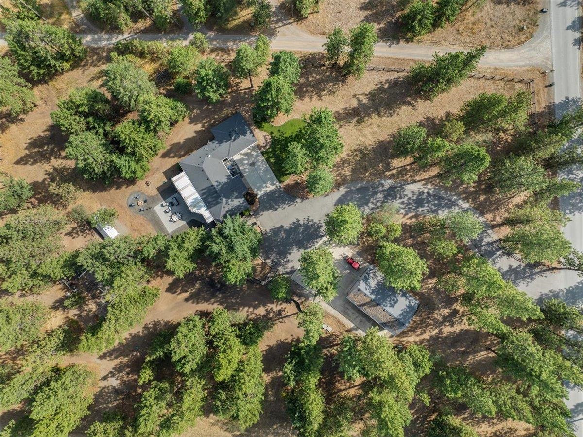 6910 North Harvard Road Newman Lake, WA 99025 - Photo 40 of 47
