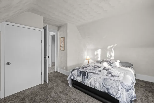 $115,000 | 136 West Mill Street, Kewanee, IL 61443