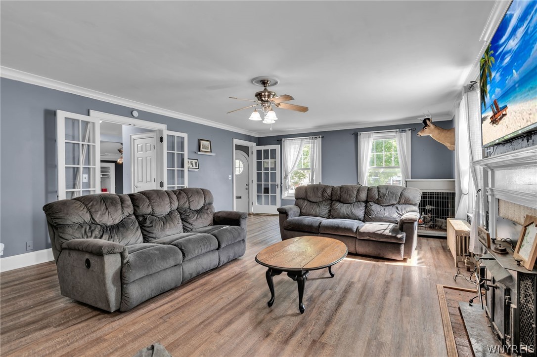 322 Pearl Street Ridgeway, NY 14103 - Photo 3 of 32