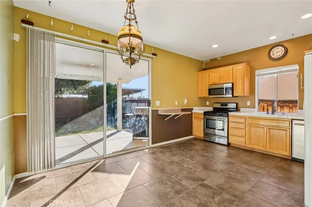 $440,000 | 124 Shoal Reef Avenue, San Jacinto, CA 92583