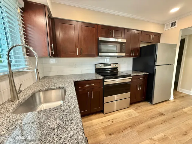 $3,200 | 79 Greenwood Drive, Freehold, NJ 07728