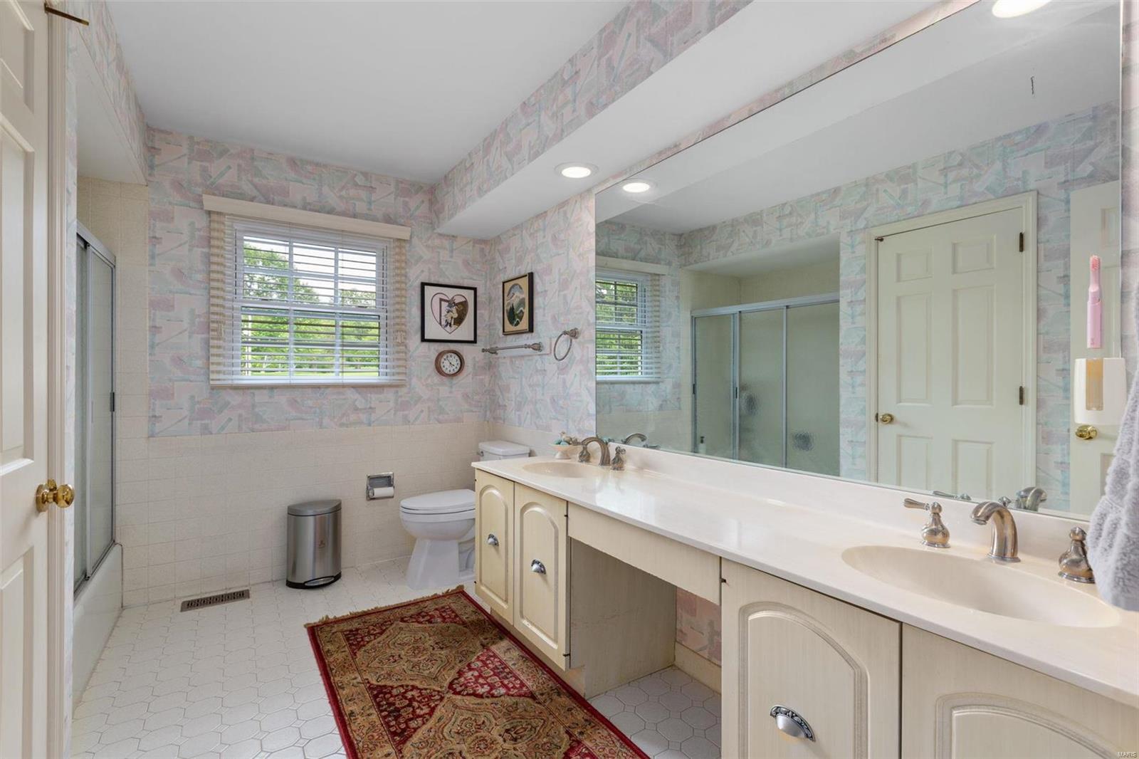 428 Hammersmith Road St. Louis, MO 63141 - Photo 24 of 47 Gallery Image 24