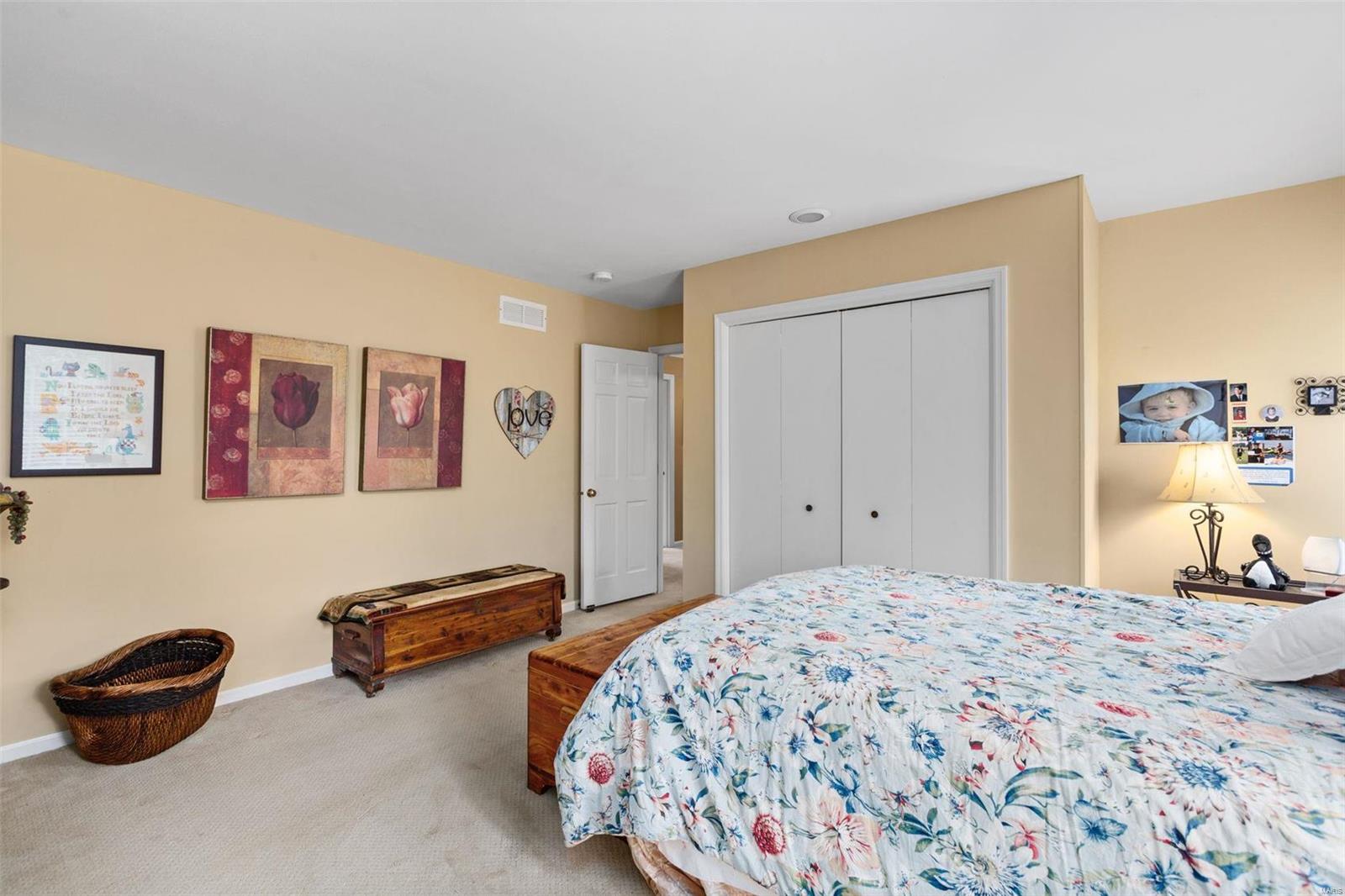 428 Hammersmith Road St. Louis, MO 63141 - Photo 29 of 47 Gallery Image 29