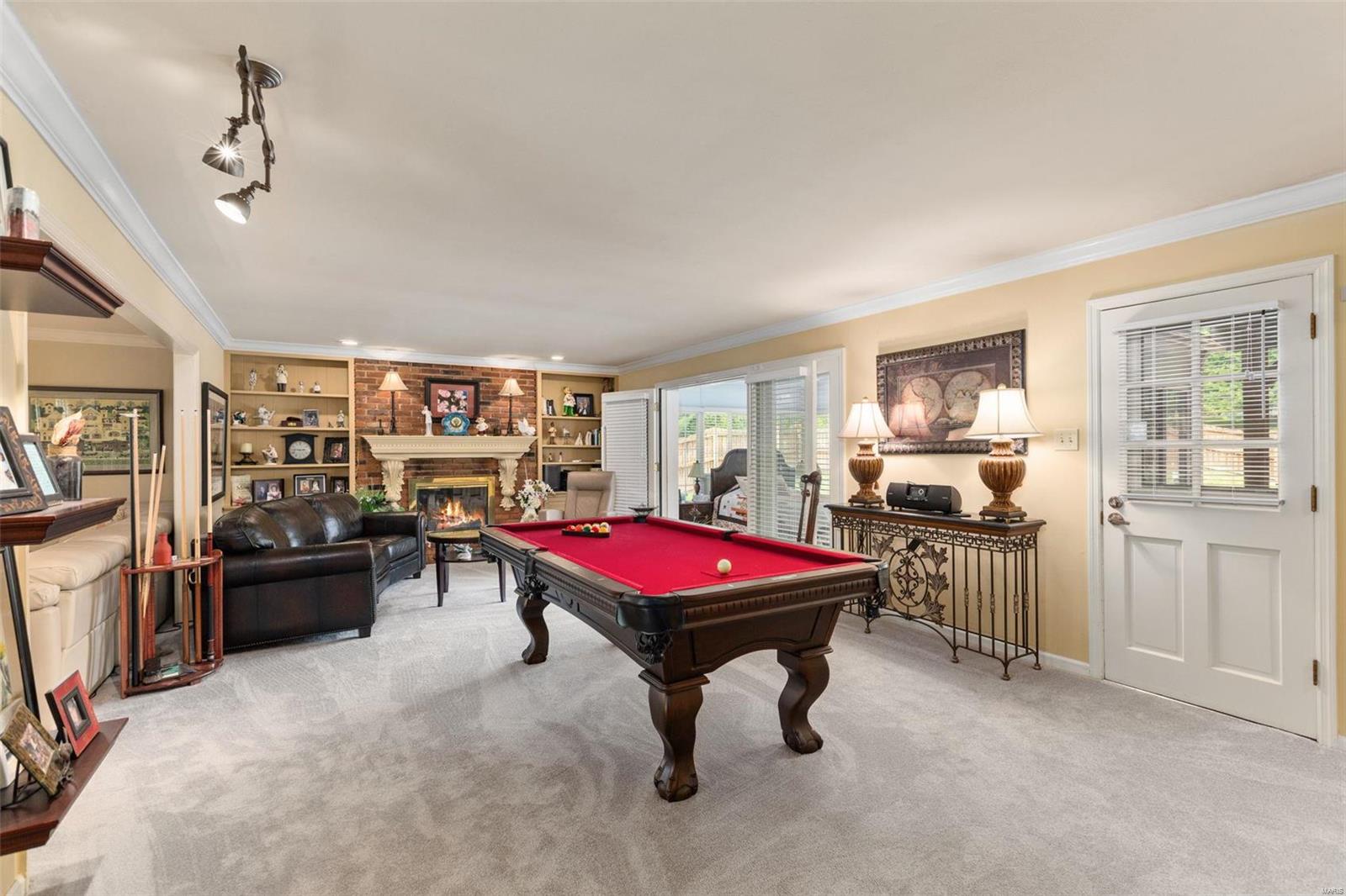 428 Hammersmith Road St. Louis, MO 63141 - Photo 8 of 47 Gallery Image 8
