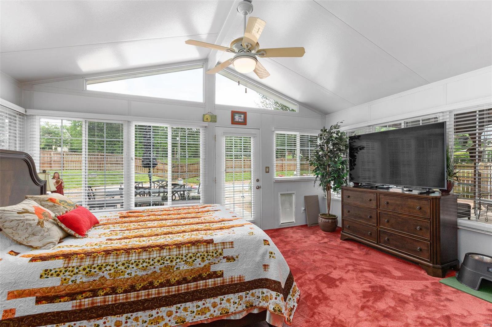 428 Hammersmith Road St. Louis, MO 63141 - Photo 10 of 47 Gallery Image 10