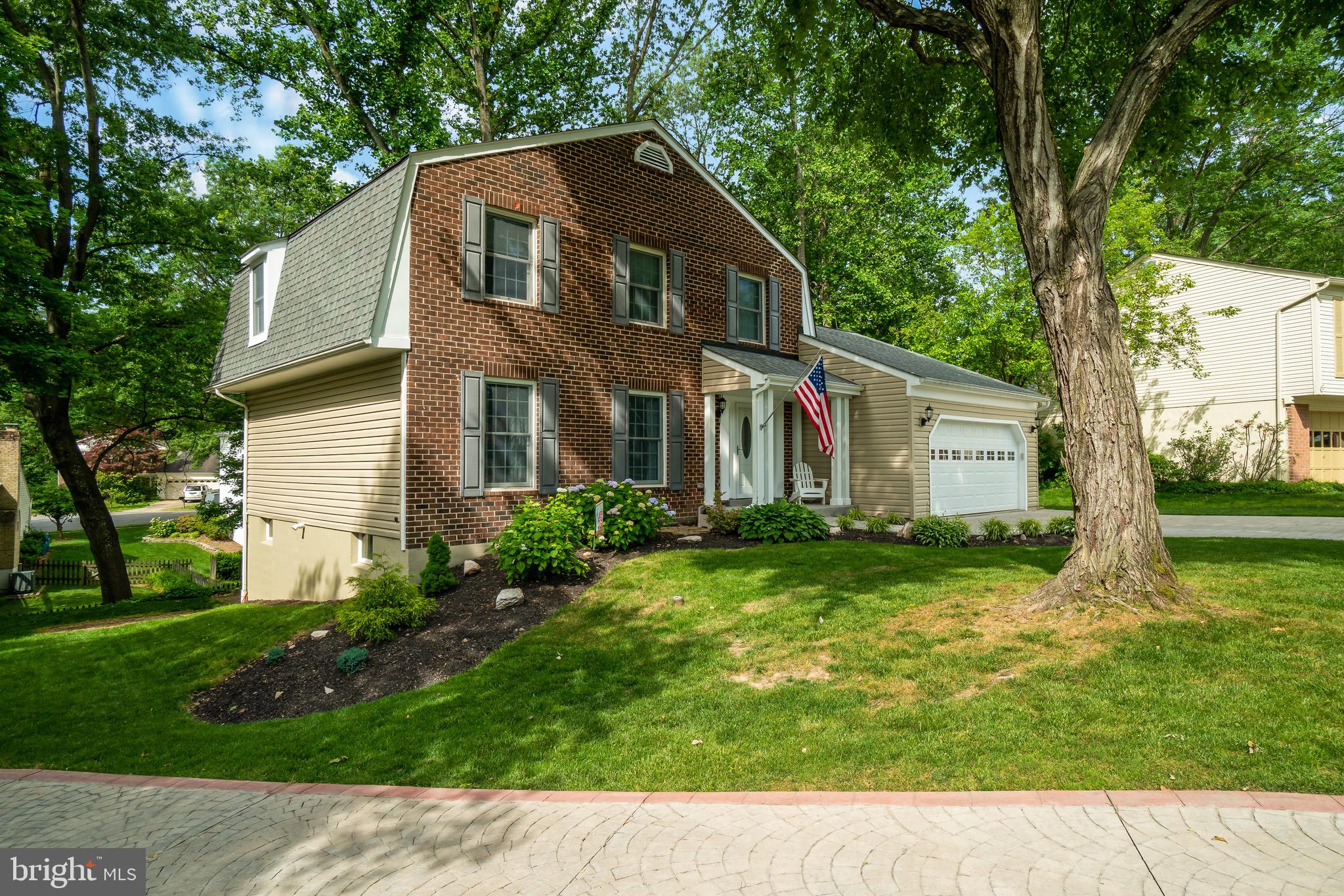 7204 Duck Court Springfield, VA 22152 - Photo 3 of 39 Gallery Image 3