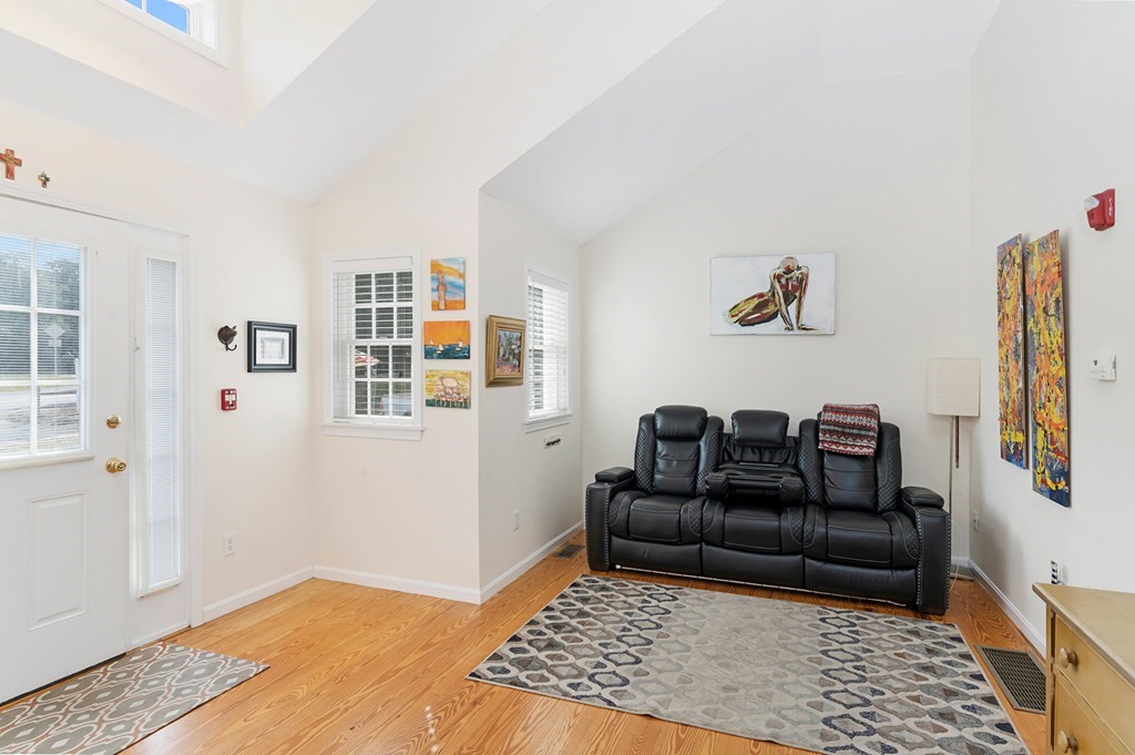 6 Shore Road, Unit 22 Truro, MA 02666 - Photo 2 of 11