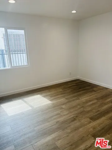 $2,700 | 5724 South Manhattan Place, Los Angeles, CA 90062