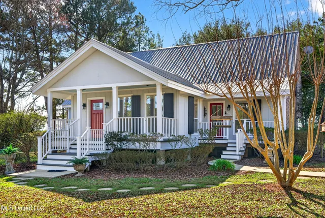 $699,999 | 96 View Drive, Poplarville, MS 39470