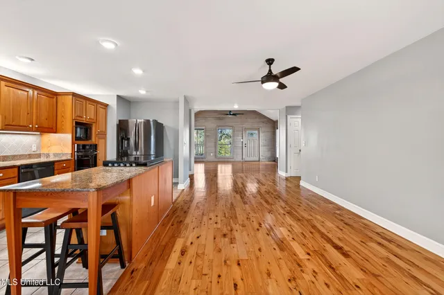 $699,999 | 96 View Drive, Poplarville, MS 39470