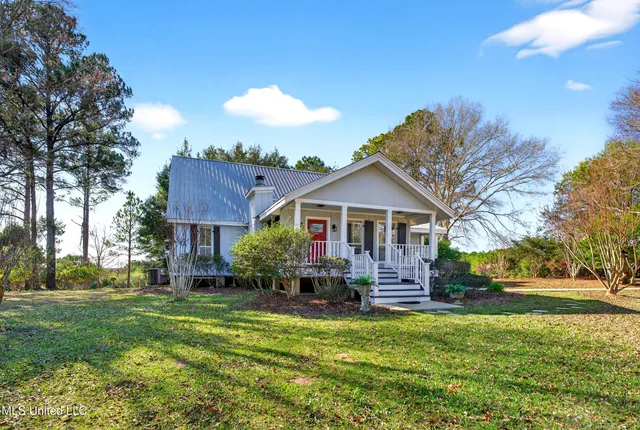 $699,999 | 96 View Drive, Poplarville, MS 39470