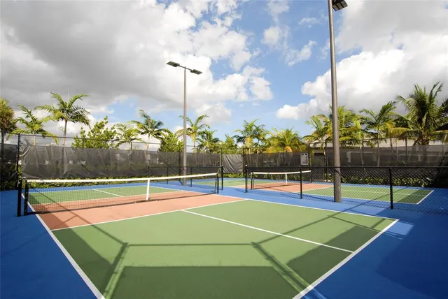 $5,900 | 4628 Pinehurst Trail East, Fort Lauderdale, FL 33309