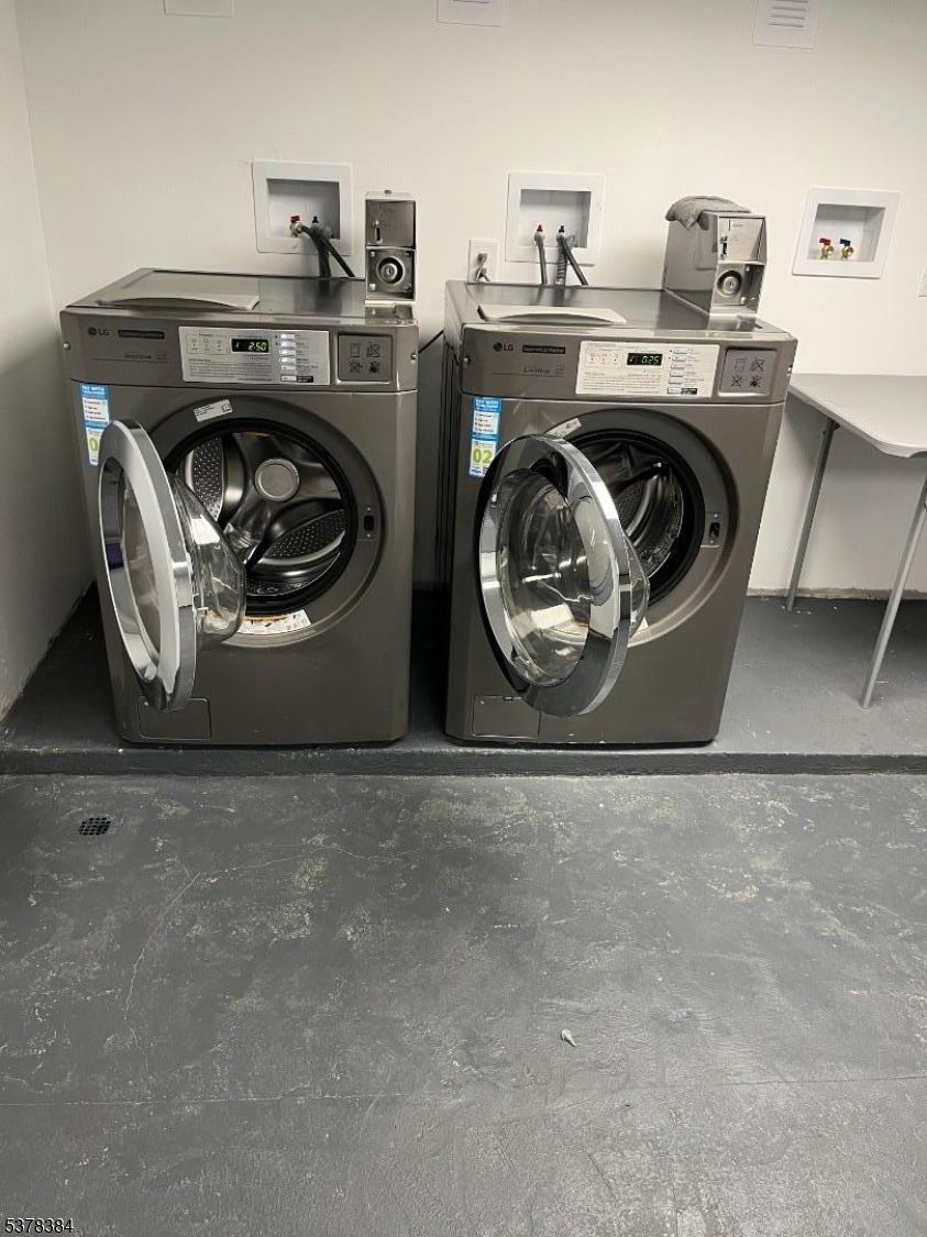 433 Rosehill Place, Unit 3 Elizabeth, NJ 07202 - Photo 6 of 13 a utility room with dryer and washer