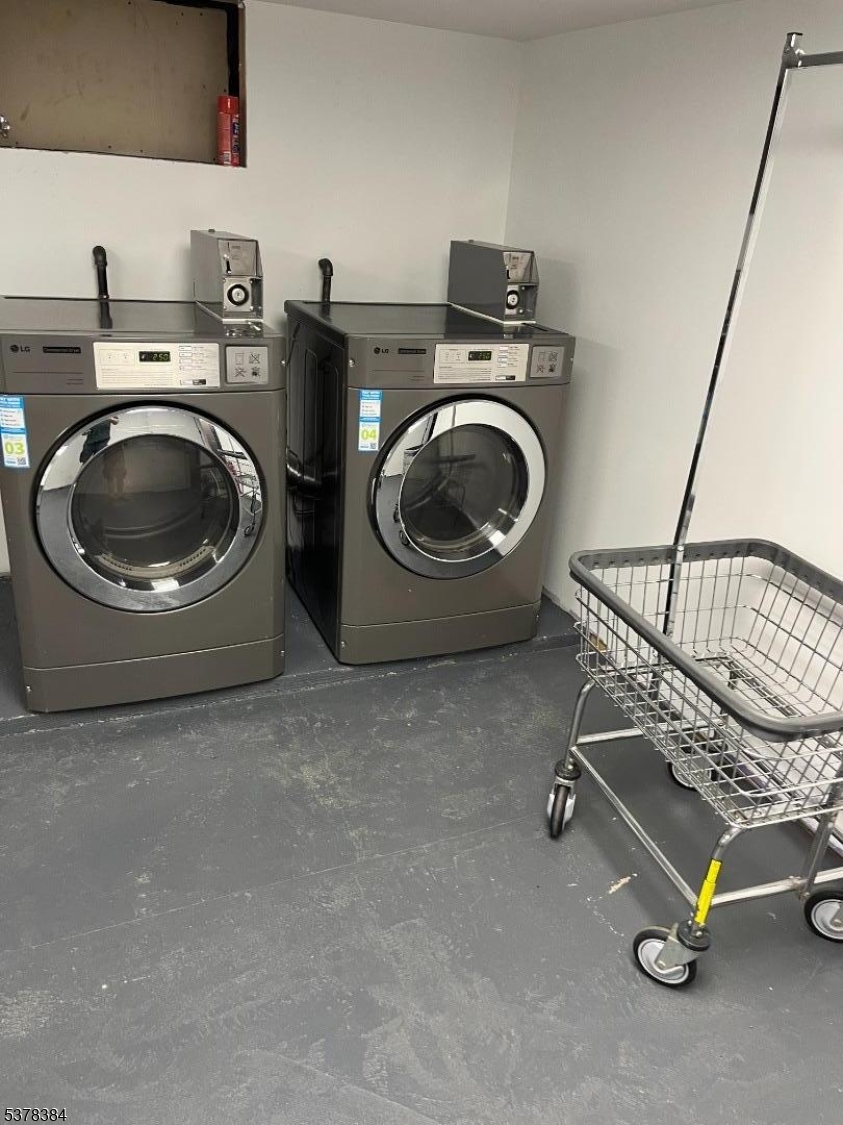 433 Rosehill Place, Unit 3 Elizabeth, NJ 07202 - Photo 7 of 13 a utility room with dryer and washer