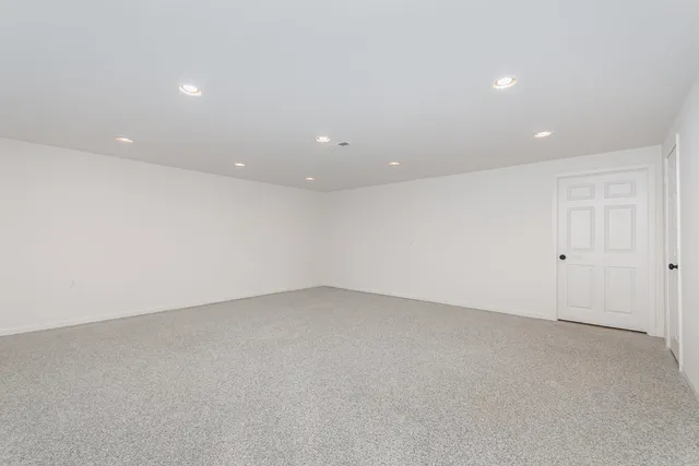 $379,900 | 1598 Kirkwood Drive, Geneva, IL 60134