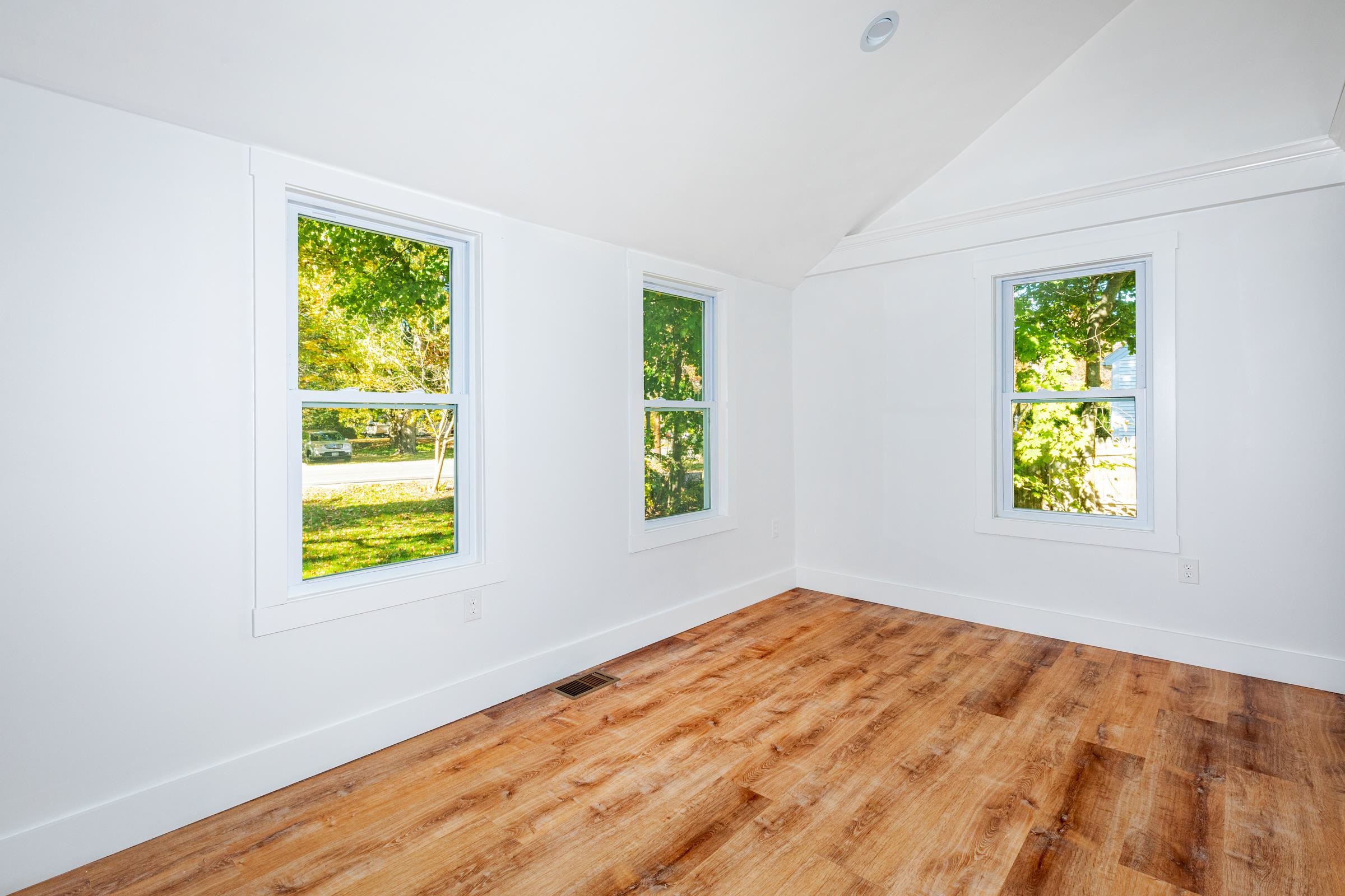 179 Mill Road Hampton, NH 03842 - Photo 5 of 26