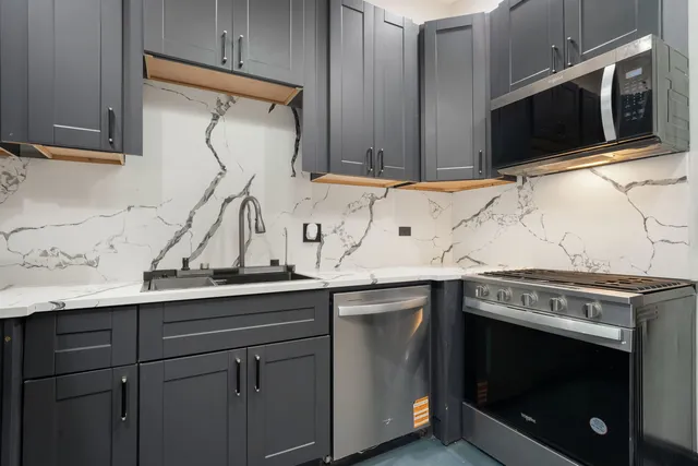 $649,999 | 3824 West Arthington Street, Chicago, IL 60624