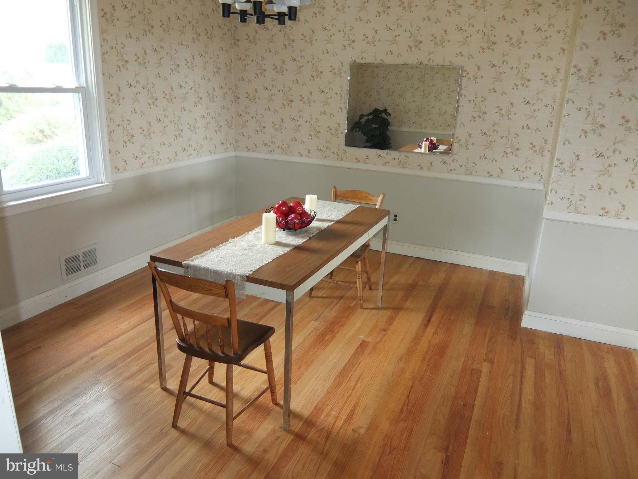 1938 Altavue Road Baltimore, MD 21228 - Photo 6 of 29 Large dining room, room for china cabinet & buffet