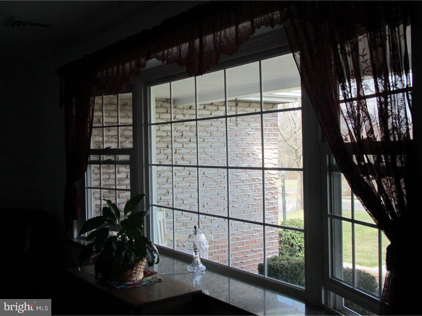 34 Springford Road Royersford, PA 19468 - Photo 16 of 24 Living Room