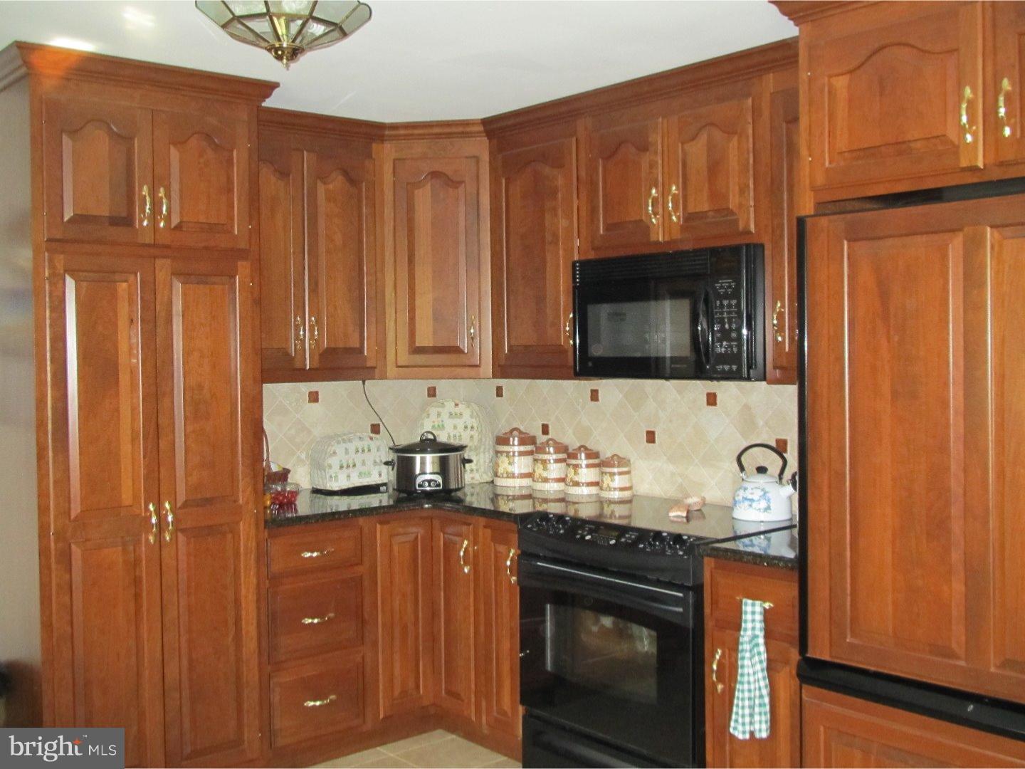34 Springford Road Royersford, PA 19468 - Photo 18 of 24 Kitchen