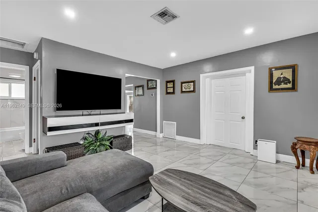 $422,000 | 480 Northeast 51st Street, Oakland Park, FL 33334