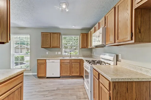 $1,915 | 7750 Springville Drive, Houston, TX 77095