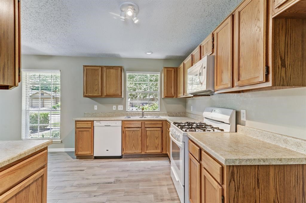 7750 Springville Drive Houston, TX 77095 - Photo 5 of 25