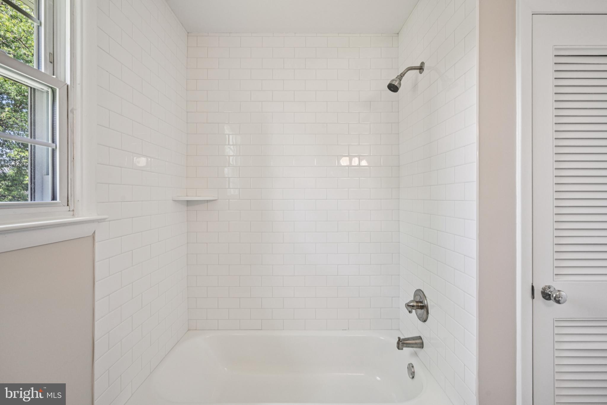 143 Ashbrook Road Cherry Hill, NJ 08034 - Photo 20 of 40 a bathroom with a shower