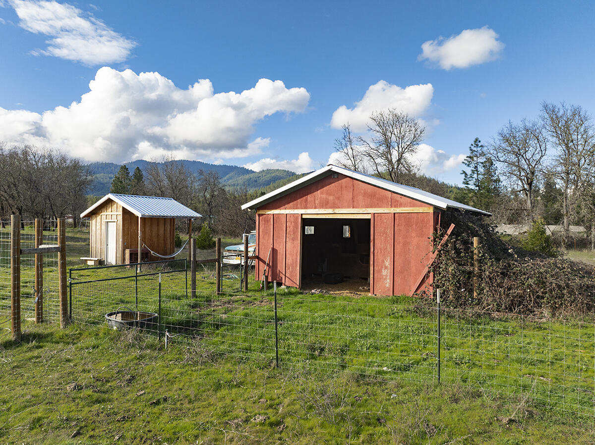 1392 Cedar Flat Road Williams, OR 97544 - Photo 27 of 56 26a